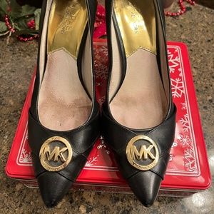 Michael Kors black, 3 inch heeled pump, size 8 1/2